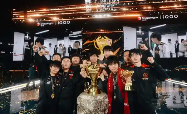 AG超玩会 vs 狼队｜2025 KPL年度总决赛｜实力对比与盘口投注深度分析