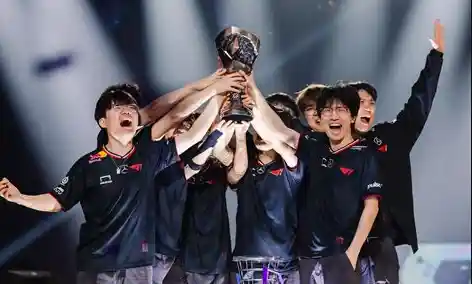 T1惊险击败KT | s15数据对比 | 深度盘点2025英雄联盟全球总决赛