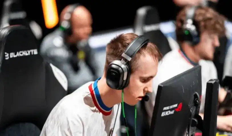 Falcons vs Vitality | BLAST Rivals Fall 2025 季后赛 | 赛事前瞻与分析