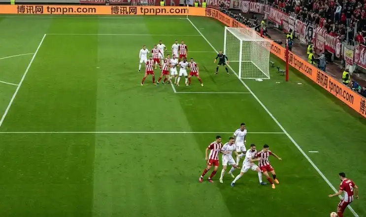 欧冠生死战！奥林匹亚科斯vs皇家马德里，残阵皇马能否全身而退？