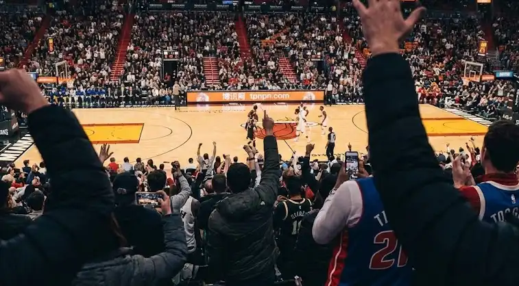 战绩差反让分？开拓者vs马刺深度前瞻：文班缺席引发盘口地震