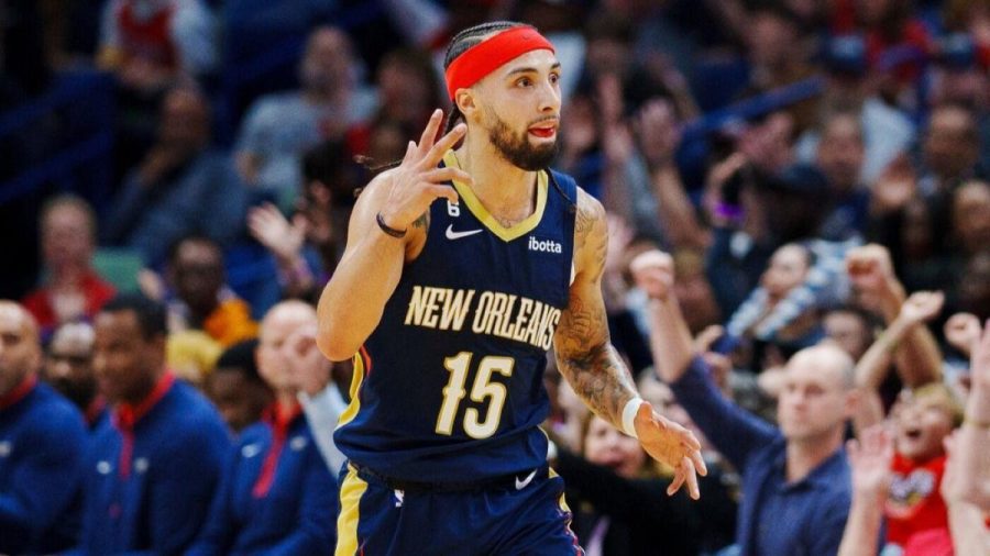 鹈鹕队的何塞-阿尔瓦拉多在对阵掘金队的比赛中爆发出38分，创造了替补席上最多得分的特许纪录