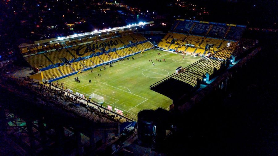 莱昂-马萨特兰因锡那罗亚州的暴力事件而推迟