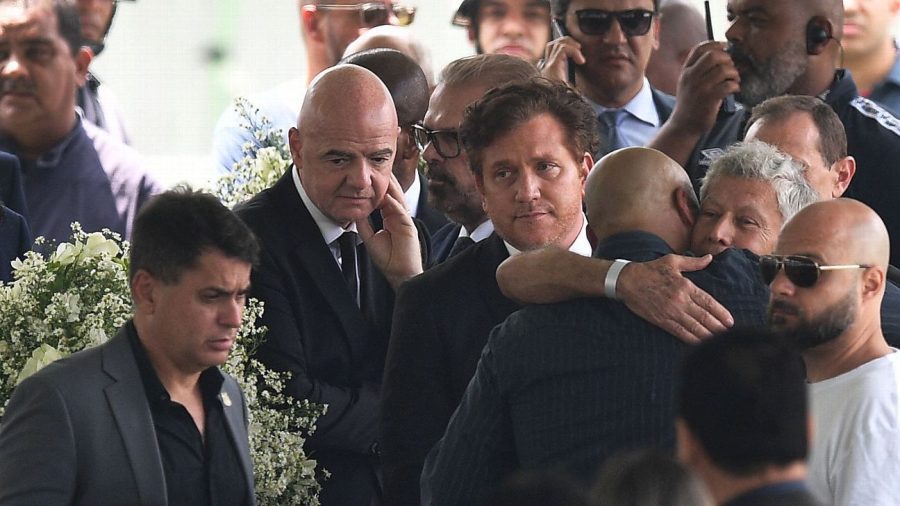 因凡蒂诺对贝利自拍的批评感到 