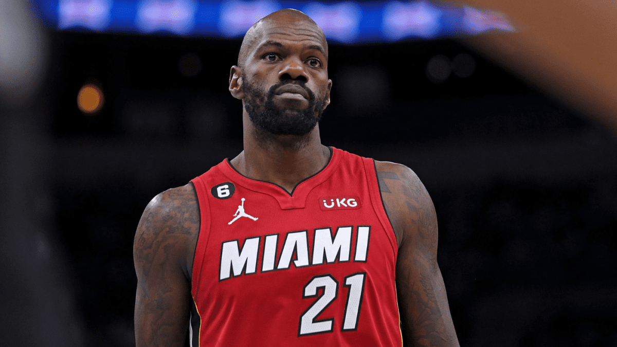 观看,热火队中锋德维恩-戴德蒙赢得了你所见过的最奇怪的弹射事件之一