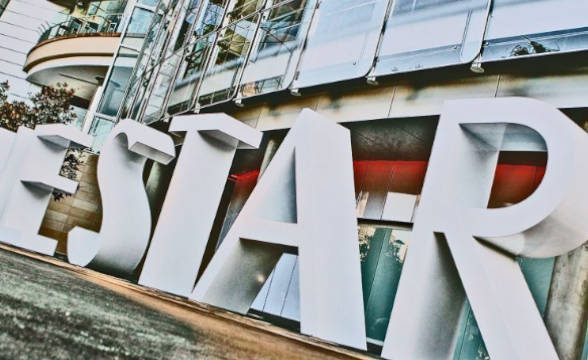 星空娱乐公司高管在调查中跳船