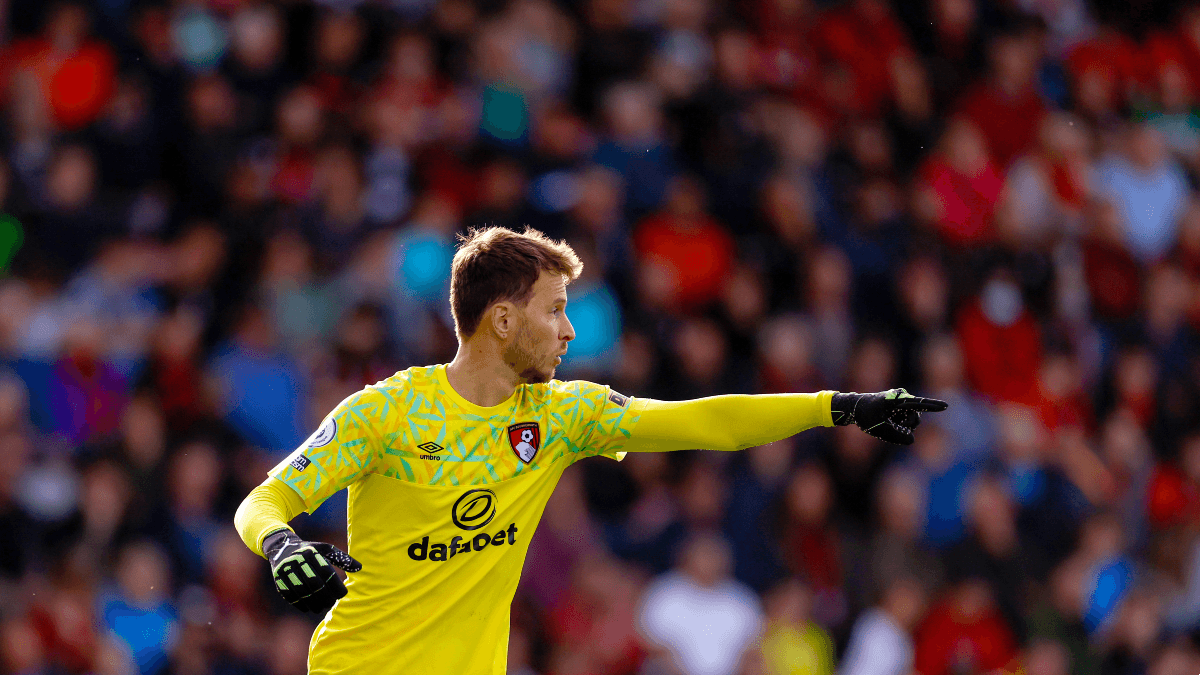 周六大学橄榄球开赛前的4个全球足球赌注