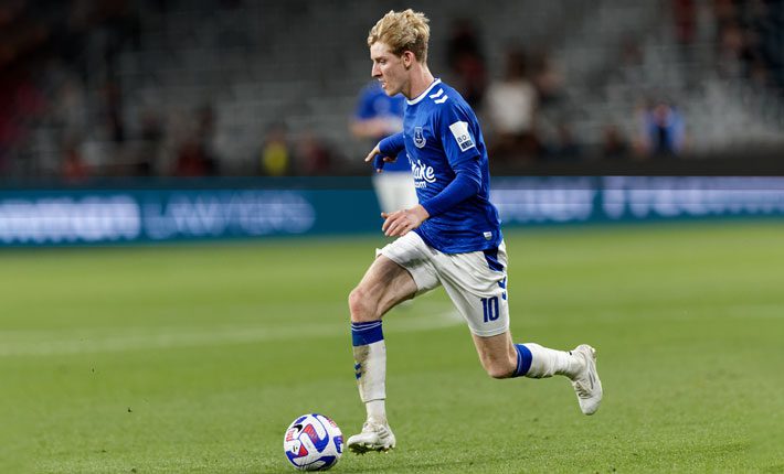 埃弗顿将在节礼日与狼堡流浪者的保级战中获得胜利