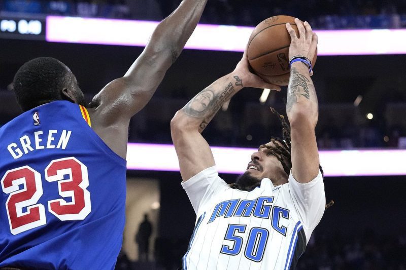 金州勇士队VS奥兰多魔术队的预测,勇士队的汤普森火力全开，但防守却很脆弱