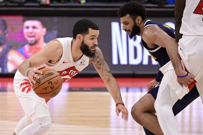 丹佛掘金队对多伦多猛龙队的预测,严肃的掘金队对阵绝望的猛龙队