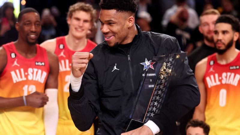 消息人士透露 吉安尼斯右手腕韧带扭伤