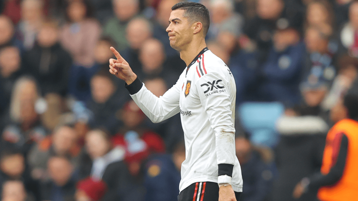 克里斯蒂亚诺-罗纳尔多在接受炎症性的皮尔斯-摩根采访后，曼联的遗产悬而未决