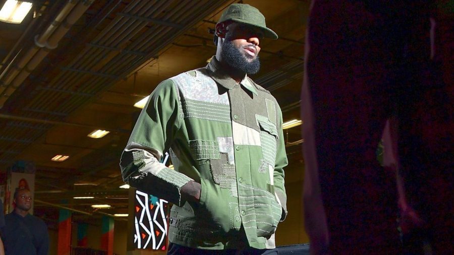 勒布朗缺席5场后可出战湖人队