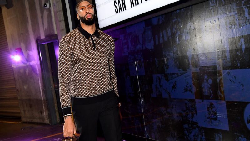 湖人队管理时间，AD将从板凳上下来