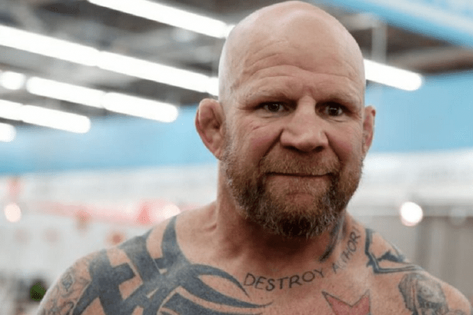 孟森无意结束自己的职业生涯，并将在今年冬天参加比赛