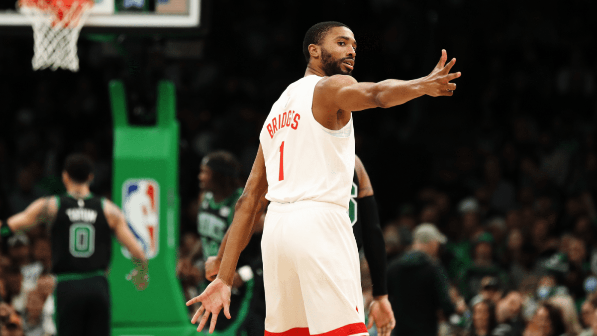 凯尔特人队在波士顿将28分的领先优势拱手让给篮网队后被嘘下场的尴尬局面