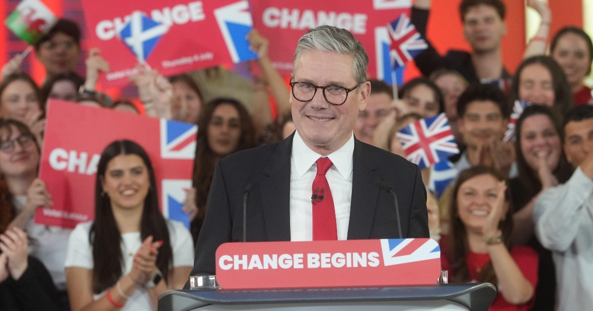 基尔·斯塔默爵士能担任英国首相多久？