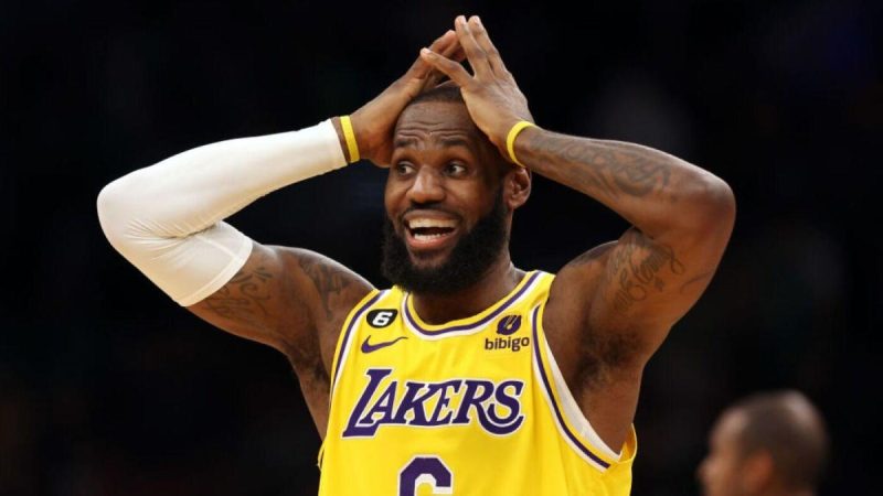 湖人队正在为勒布朗-詹姆斯可能等不到的未来而建设