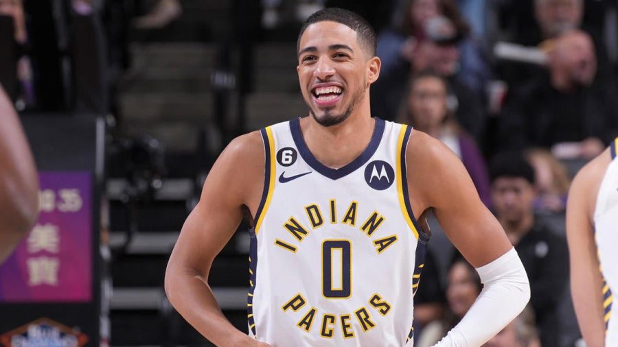 泰瑞斯-哈里伯顿历史性的助攻与失误的努力是如何为令人惊讶的步行者队奠定基调的？