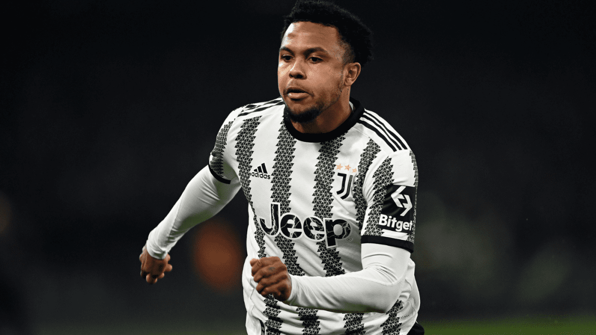 转会新闻，传闻,利兹队正在谈判韦斯顿-麦肯尼，AC米兰正在争夺签下尼科洛-扎尼奥洛，更多