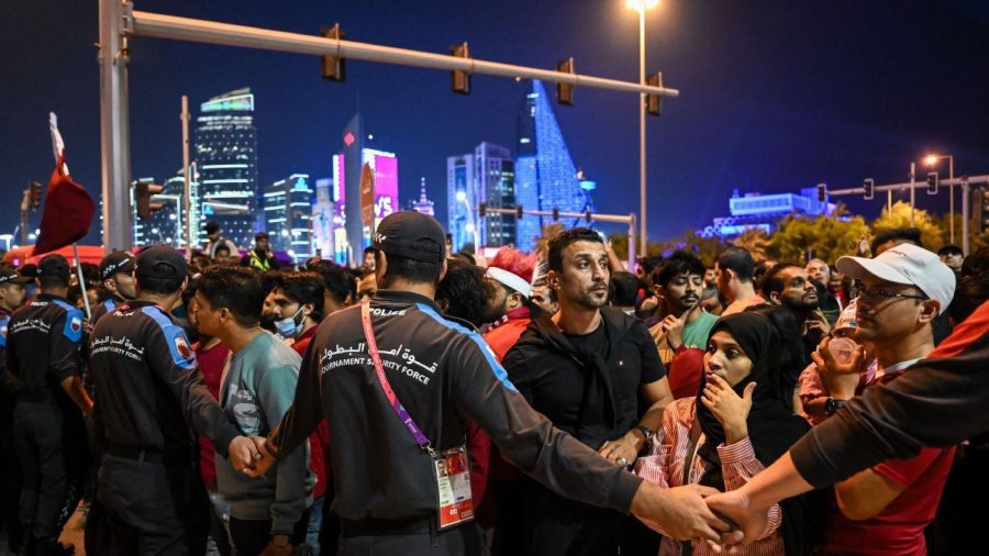 Al Bidda 世界杯球迷区在开幕式上不堪重负