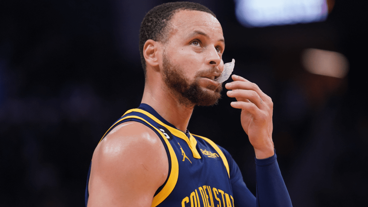 斯蒂芬-库里伤情更新：勇士球星因腿部韧带和膜部分撕裂而无限期休战