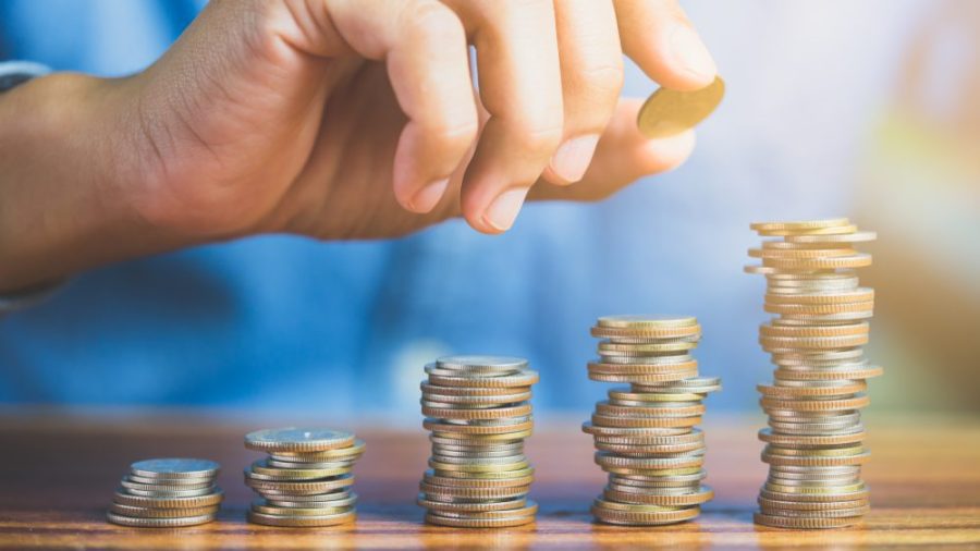 在实现盈利的 “奇妙进展 “中，拉什街专注于长期机会