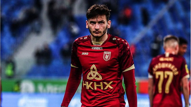 那不勒斯的Khvicha Kvaratskhelia的车被偷了