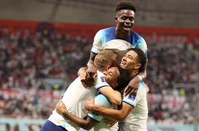 世界杯第6天–对威尔士、塞内加尔和英格兰的投注,11月25日的复式投注预测