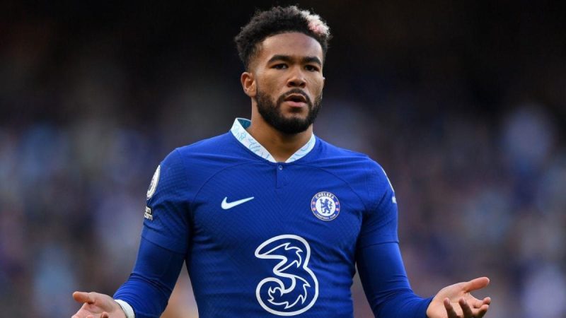 切尔西球员里斯-詹姆斯膝盖受伤后预计将缺席8周，2022年世界杯成疑