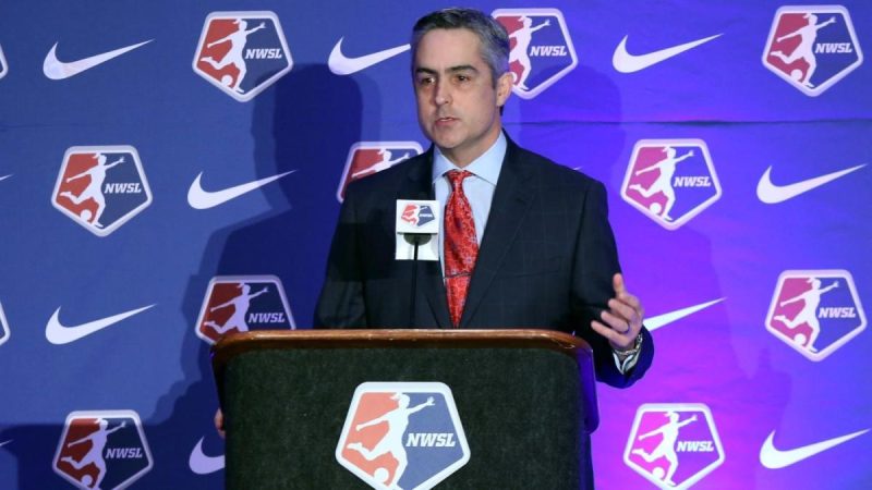 美国冰壶协会为首席执行官Jeff Plush辩护，因为他被指控促成了NWSL中的 “系统性 “虐待行为