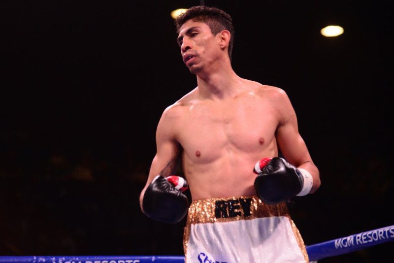 雷伊-巴尔加斯对奥沙奎-福斯特的赔率、预测和观看方法