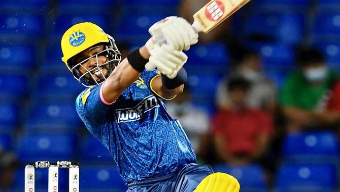 超级赌场世界(MCW)赞助巴巴多斯皇家板球队