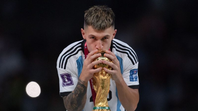 我告诉马丁内斯为英超联赛的重新开始做好准备