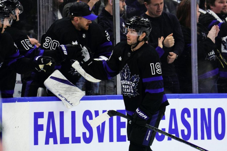 掠夺者vs枫叶赔率和预测--周三晚上冰球比赛的最佳赌注