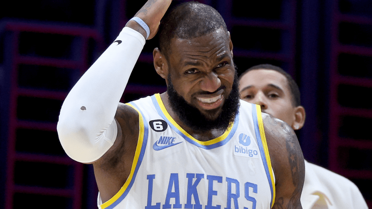 湖人队是如何在不到4分钟的时间里，在对阵凯尔特人队的第四节比赛中失去13分的领先优势的？