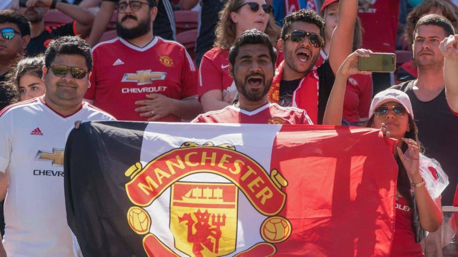 曼联对诺丁汉森林的直播，电视频道,如何观看英超联赛，在线流媒体