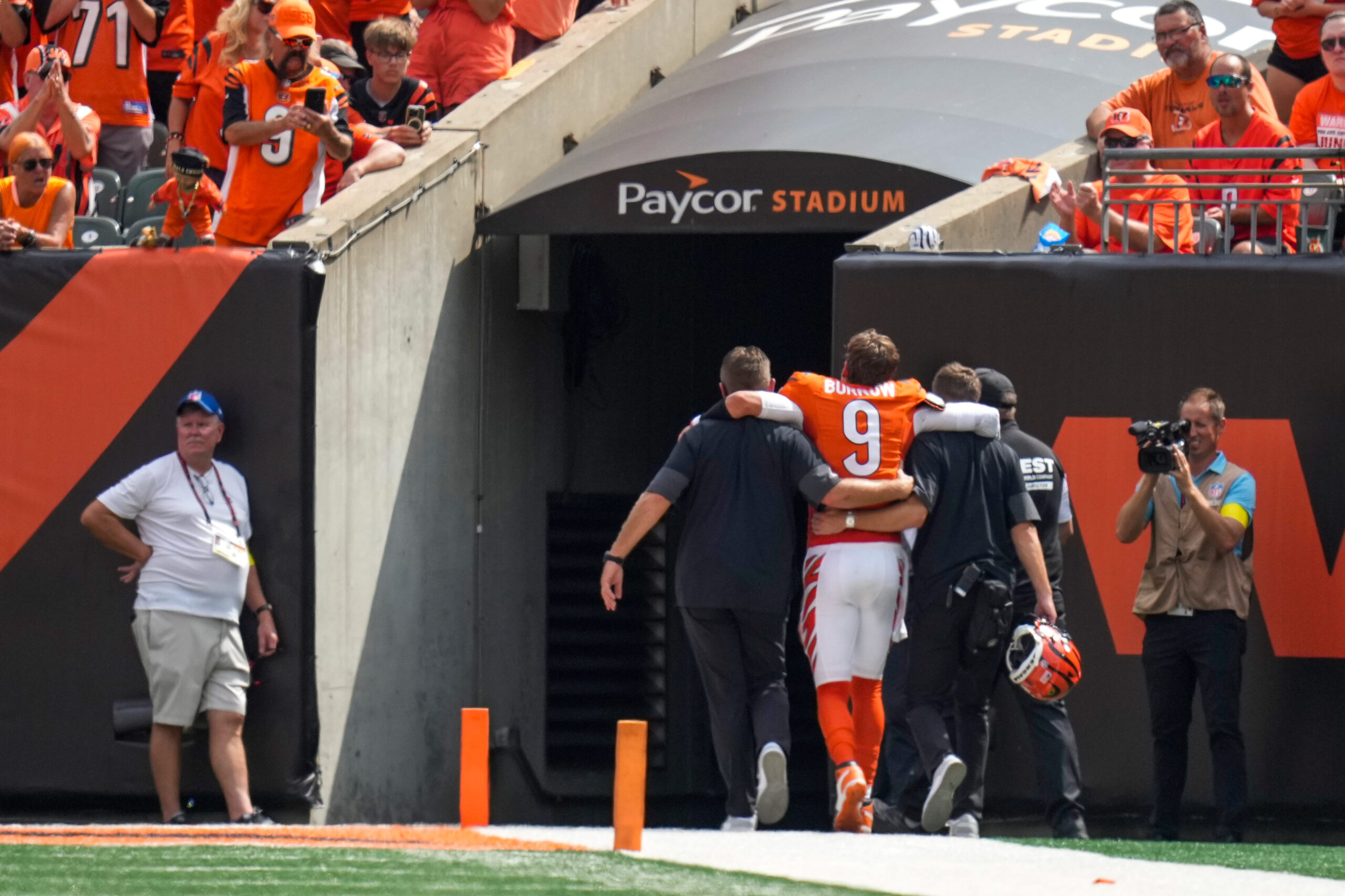 NFL第3周实力排名 | 乔·伯罗受伤后猛虎队跌落多少位？