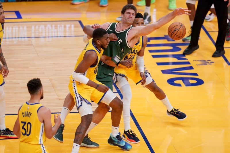 圣安东尼奥马刺VS密尔沃基雄鹿NBA盘口预测，赔率