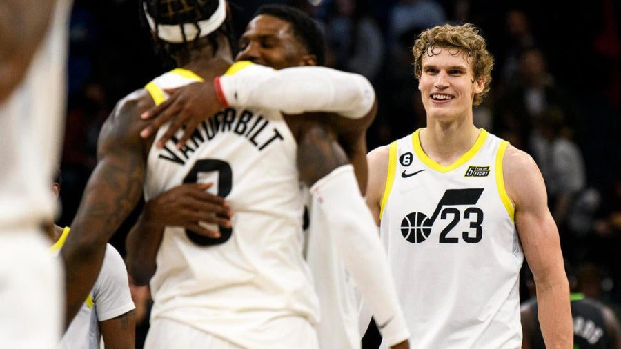 在经历了令人惊讶的强劲开局后，爵士队体验到了满是陌生人的名册的好处和坏处