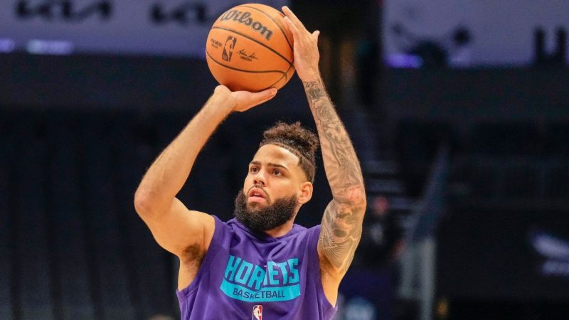 黄蜂队的马丁在膝盖手术后将缺席4周