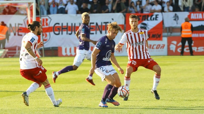 图卢兹对阿雅克肖的预测,挣扎中的图卢兹欢迎阿雅克肖