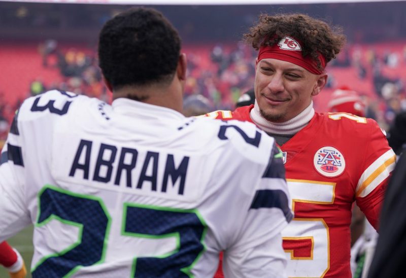 NFL第17周赔率--所有比赛的开盘独赢盘口和让分