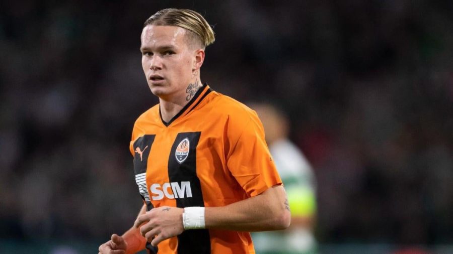 转会新闻，传言,切尔西也与阿森纳的目标Mykhaylo Mudryk联系在一起,Weston McKennie去英格兰？