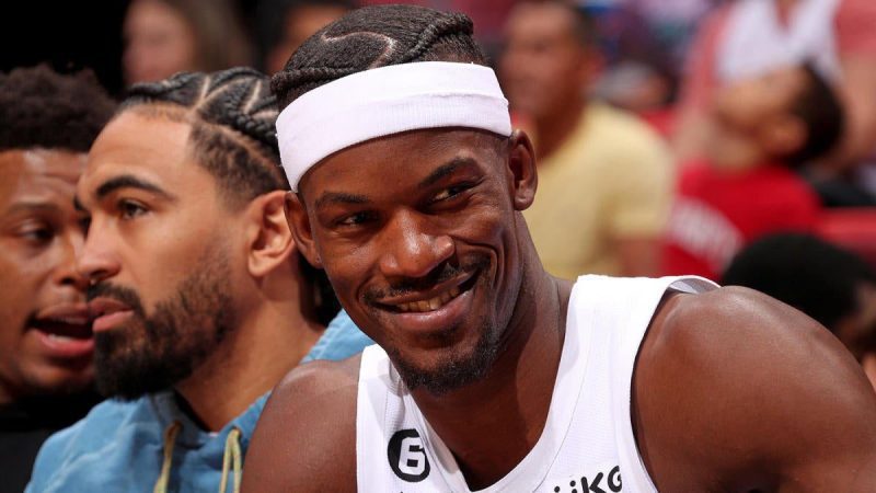 热火球星吉米-巴特勒在墨西哥吃蟋蟀几天后因胃病缺席比赛