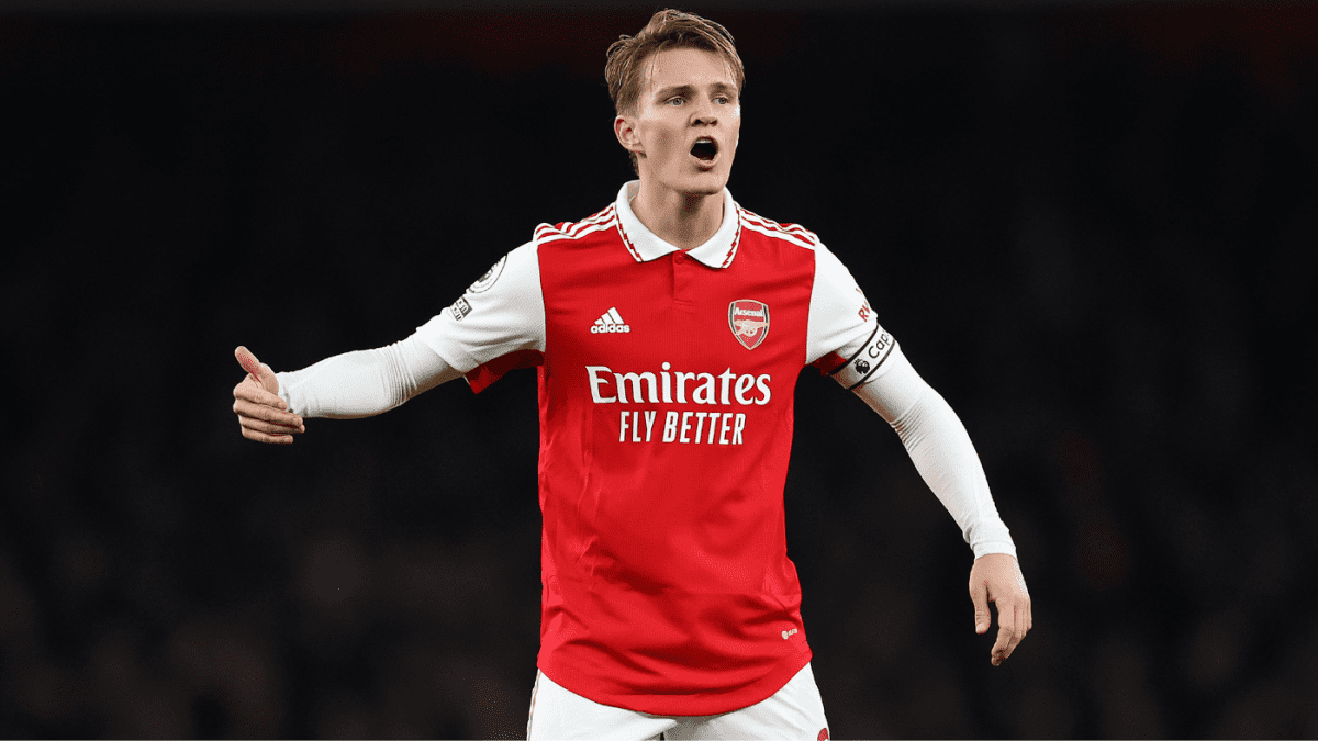 观看阿斯顿维拉对阵阿森纳的比赛：如何直播周六的英超比赛，电视频道，开始时间