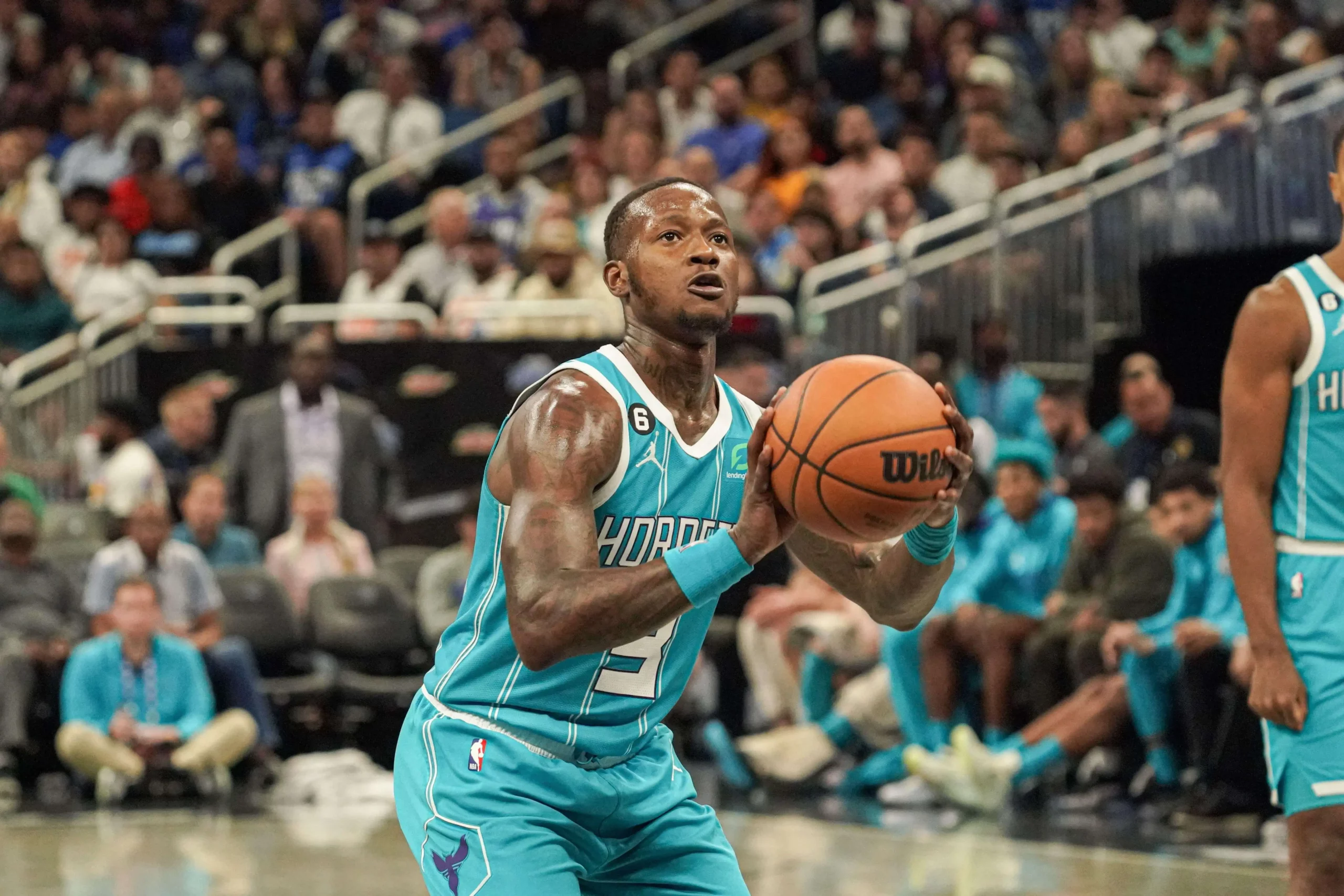 印第安纳步行者队对夏洛特黄蜂队的投注技巧,周日晚上4.20元的构建者