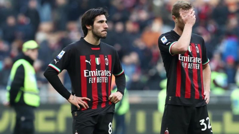 AC米兰的防守因错误的原因而创造了历史，因为斯特凡诺-皮奥利需要再次纠正局面