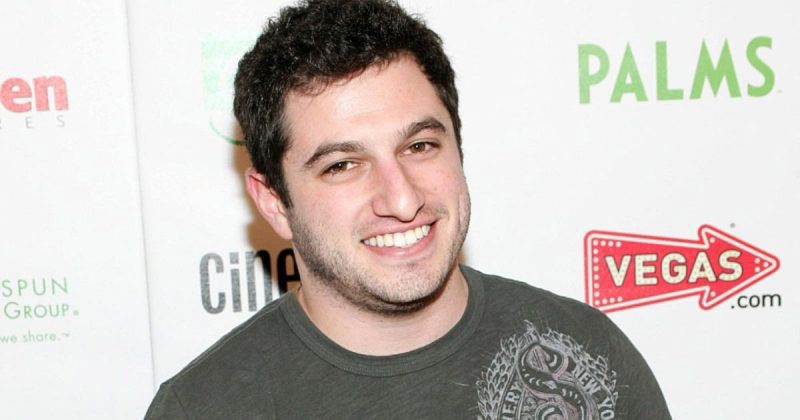 推特娱乐：虚张声势的8条规则，菲尔-加尔丰德的免费扑克技巧