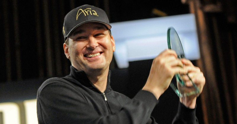 菲尔-海尔姆特屠戮A王，进入倾斜状态，但也提醒我们为什么他是个好家伙